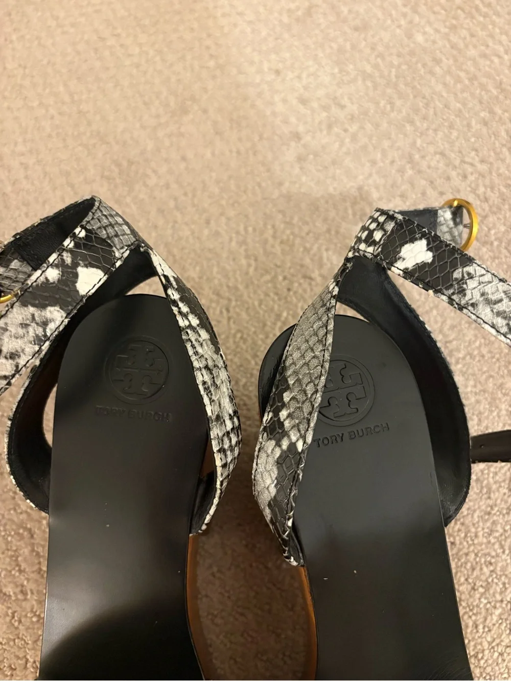 Tory Burch tory burch